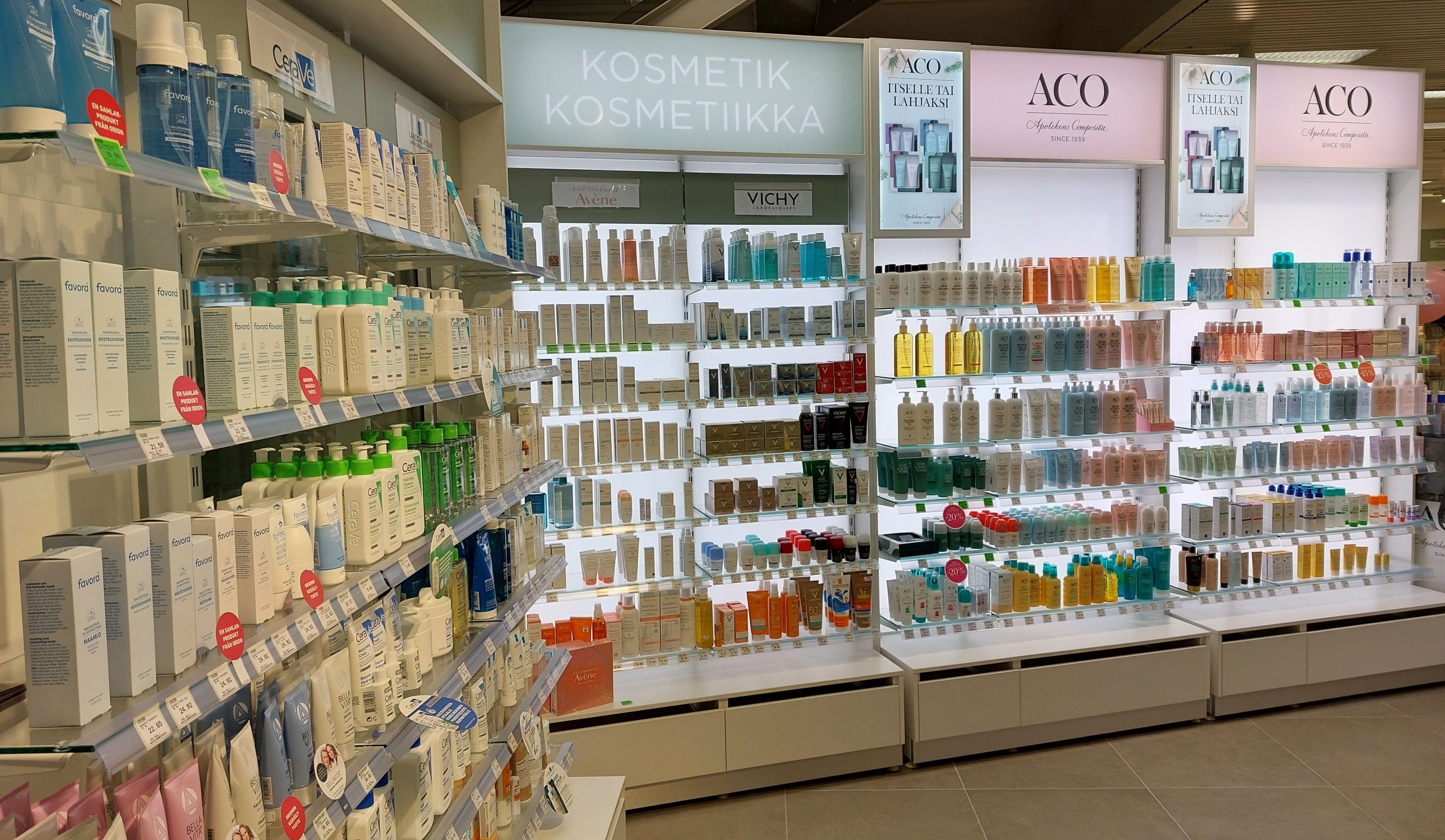 Apteekki Esplanad kosmetiikka tuotteita